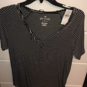 american eagle size M button down